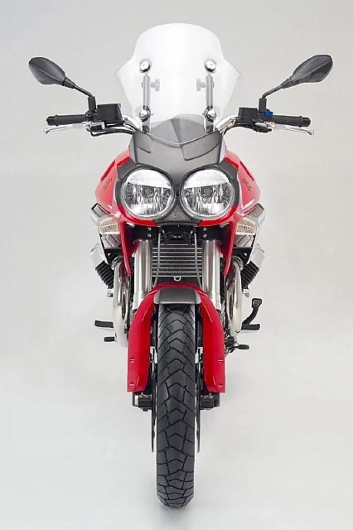 Tante le novità del Gruppo Piaggio. Aprilia presenta Dorsoduro, supermotard da 95 cv. Moto Guzzi int (5)