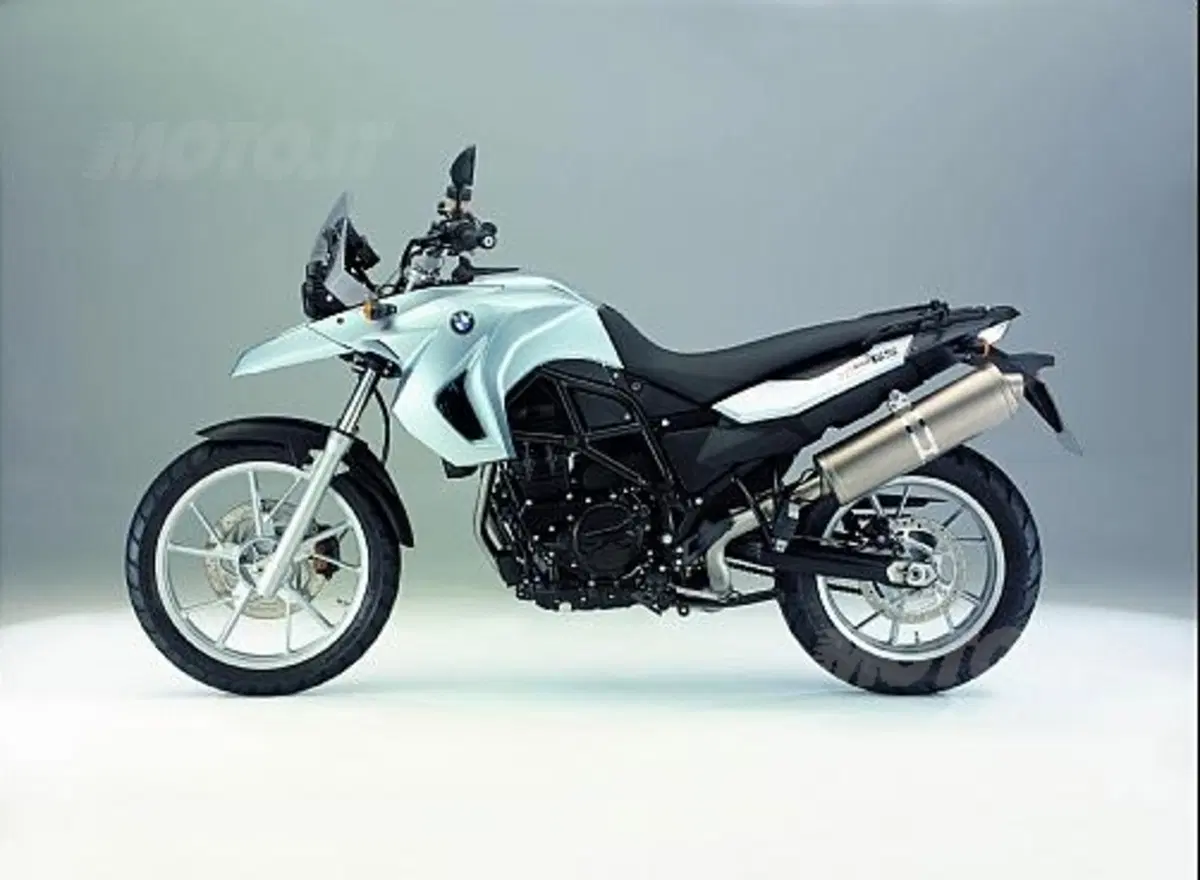 Il video offroad F 800 GS, 178 kg per 85 cavalli. (7)