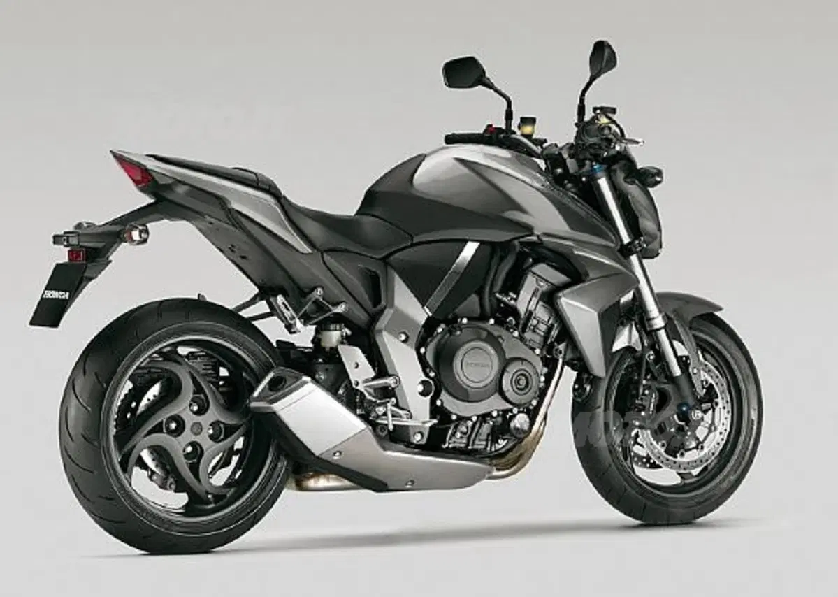 CB 1000R (2)