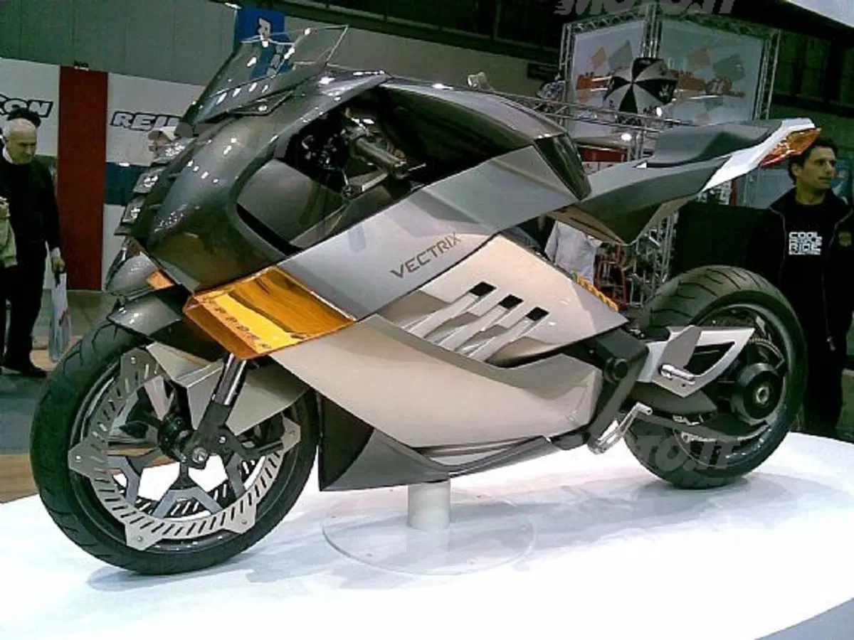 Vectrix torna al Salone di Milano presentando la prima moto elettrica ad alte prestazioni: SBK (4)