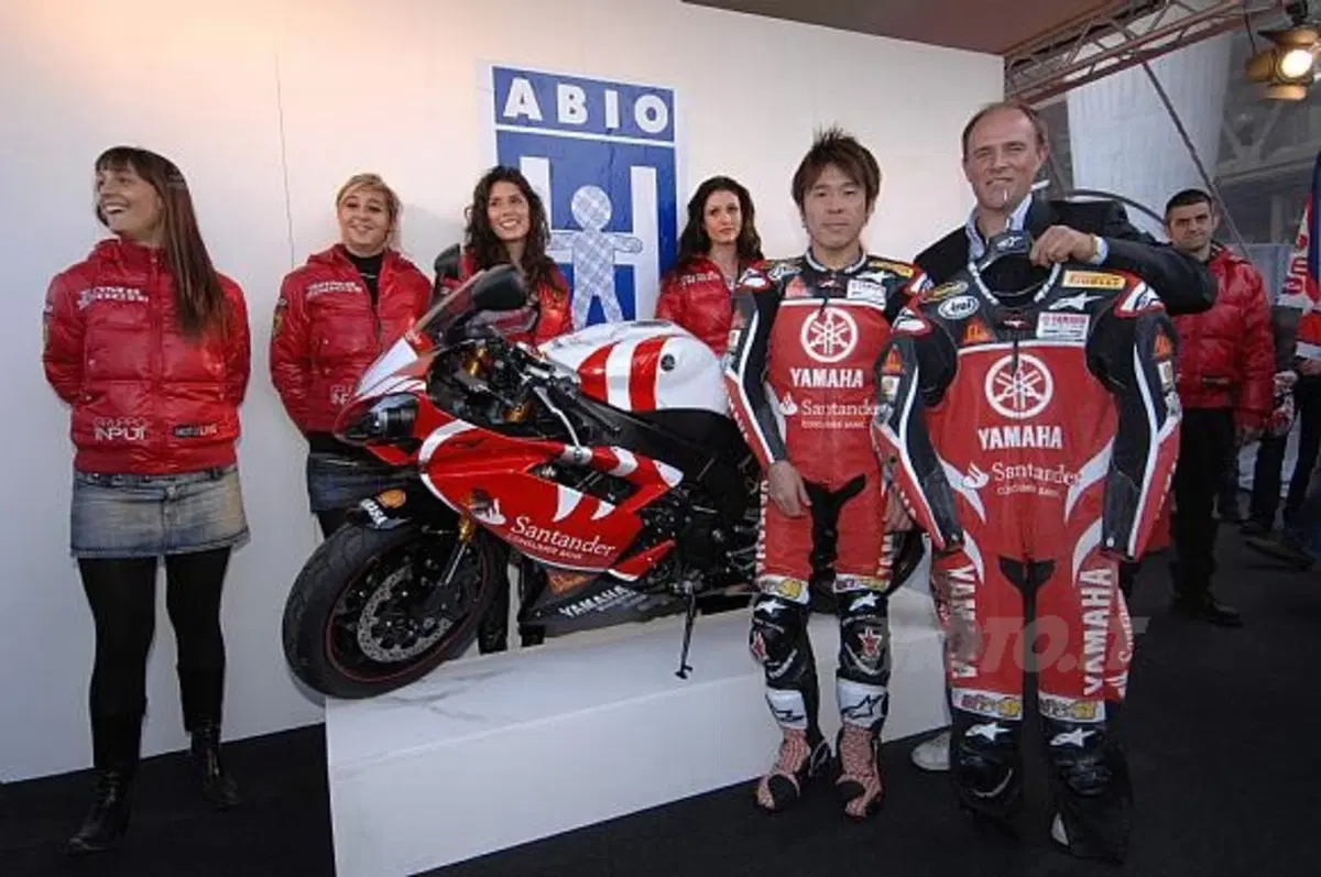 Fazer FZ1 GT,e YZF-R1 10th Anniversary (3)