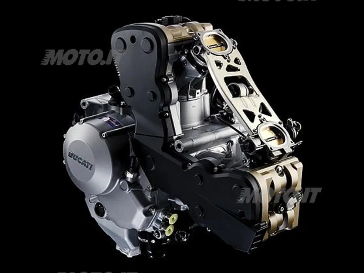 848, prestazioni da Superbike (2)