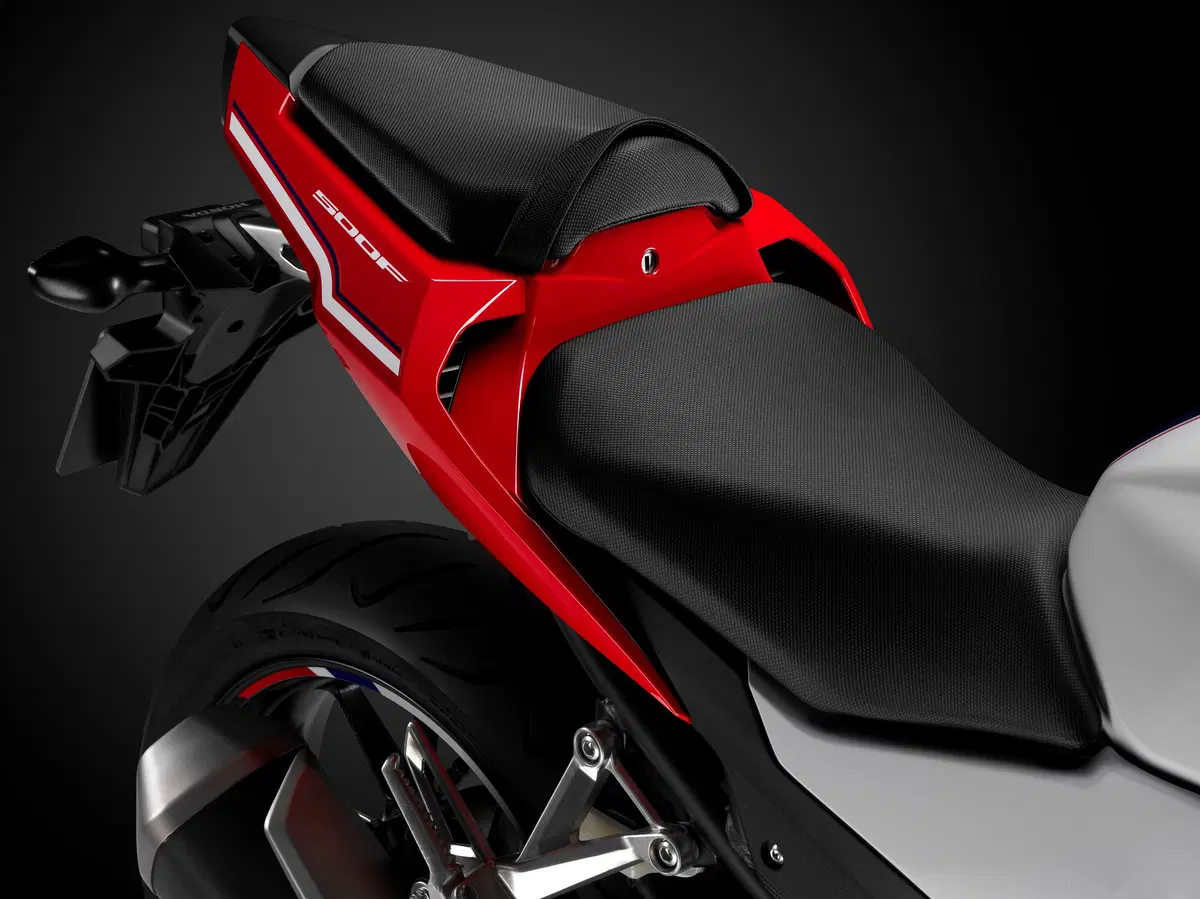 EICMA 2015: Honda CB500F 2016 (13)