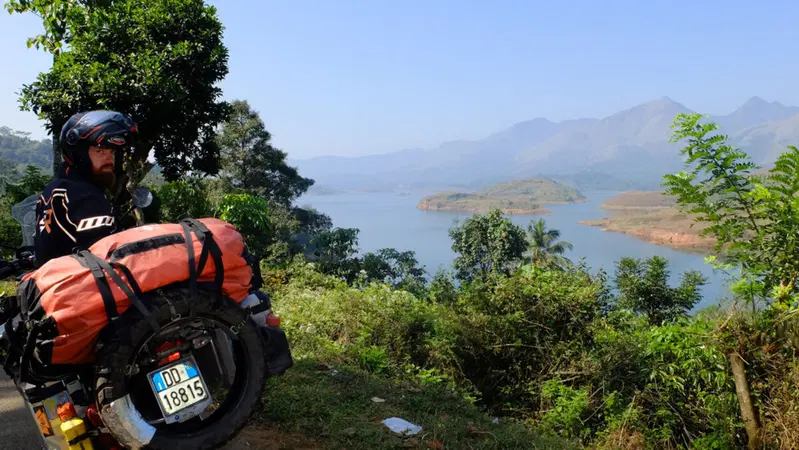 Direzione Est: India