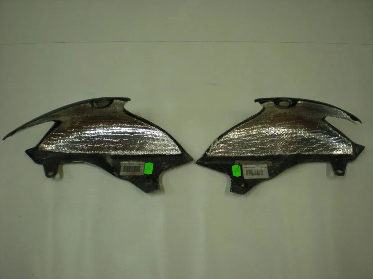 Coppia fianchetti posteriori carbonio Hym - 969855 Ducati (2)