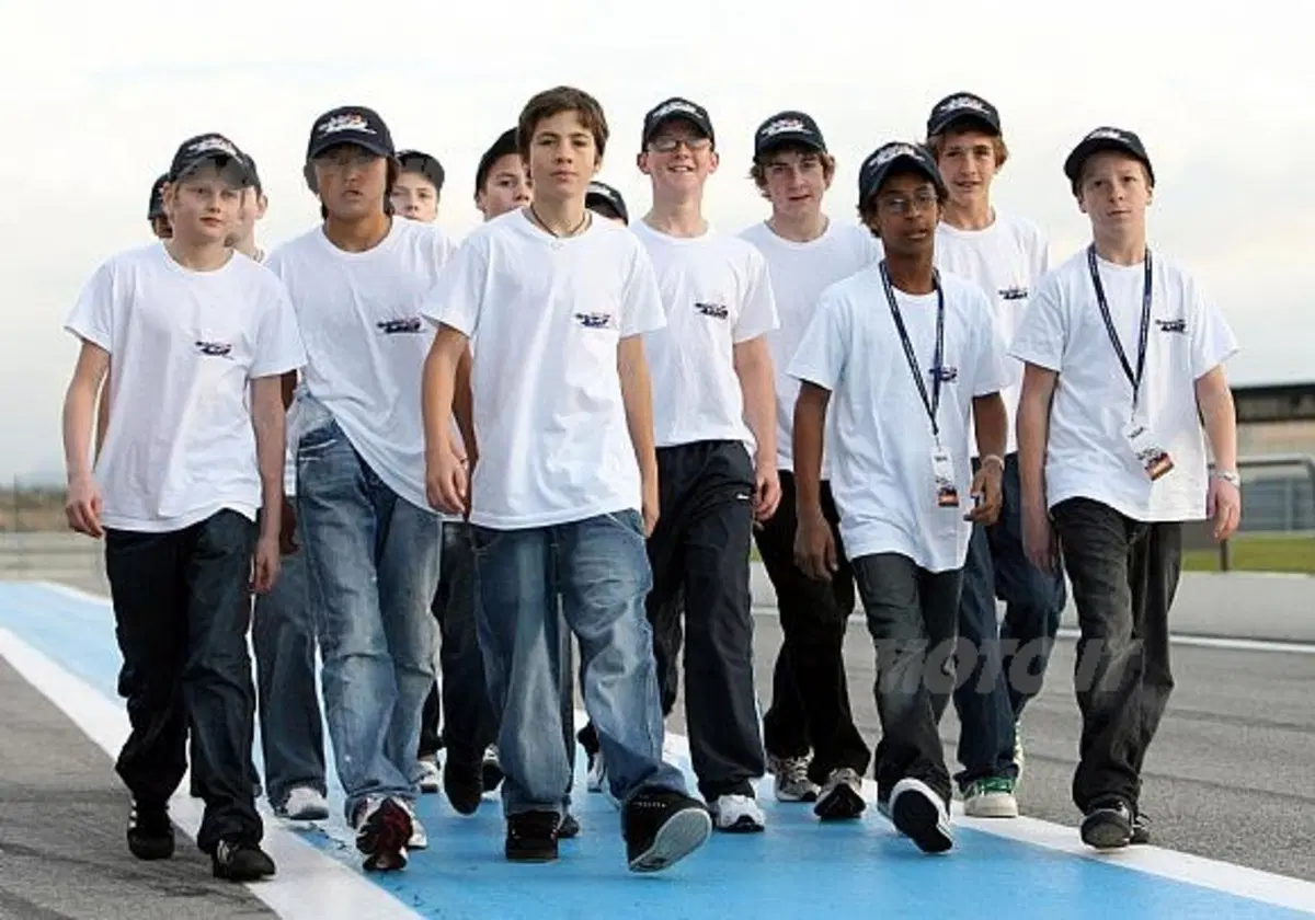 Red Bull Rookies Cup (2)