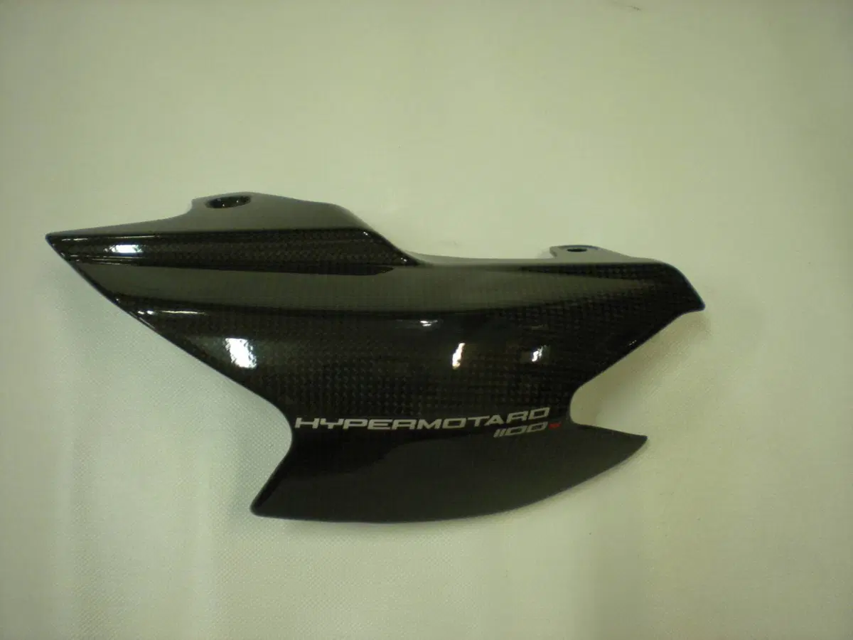 Fianchetto Dx Carbonio Hym - 48211521A Ducati (2)