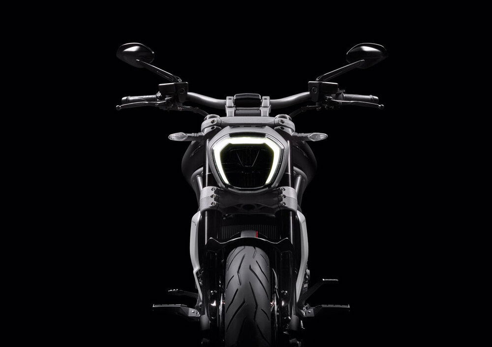 Ducati XDiavel 1262 S (2016 - 20) (2)