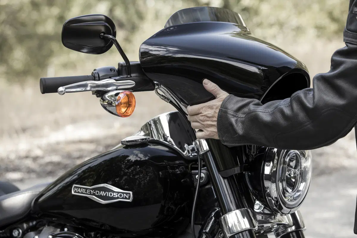 Harley-Davidson Sport Glide Test. Che moto, ragazzi! Ecco la cruiser sportiva... (17)