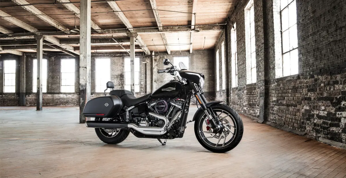 Harley-Davidson Sport Glide Test. Che moto, ragazzi! Ecco la cruiser sportiva... (10)