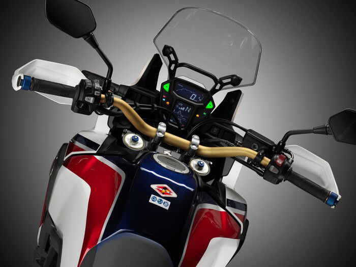 Il ponte di comando completamente digitale della nuova Africa Twin 