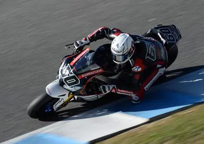 SBK Jerez 2015. Fine dei test per Lowes e van der Mark 