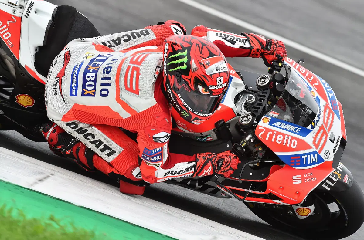 Shark Race-R Pro Replica Lorenzo Austrian GP Mat (13)
