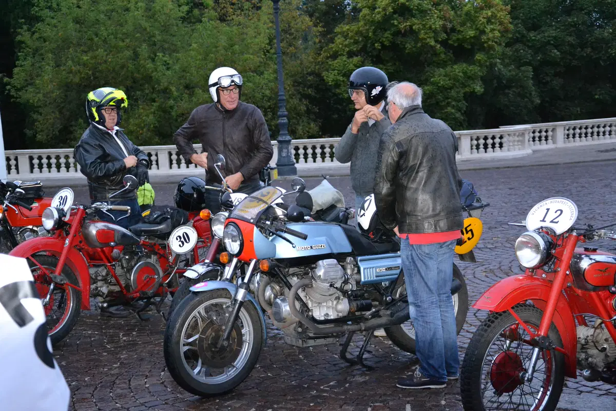 Vicenza Budapest Vicenza: raid per moto d'epoca (4)