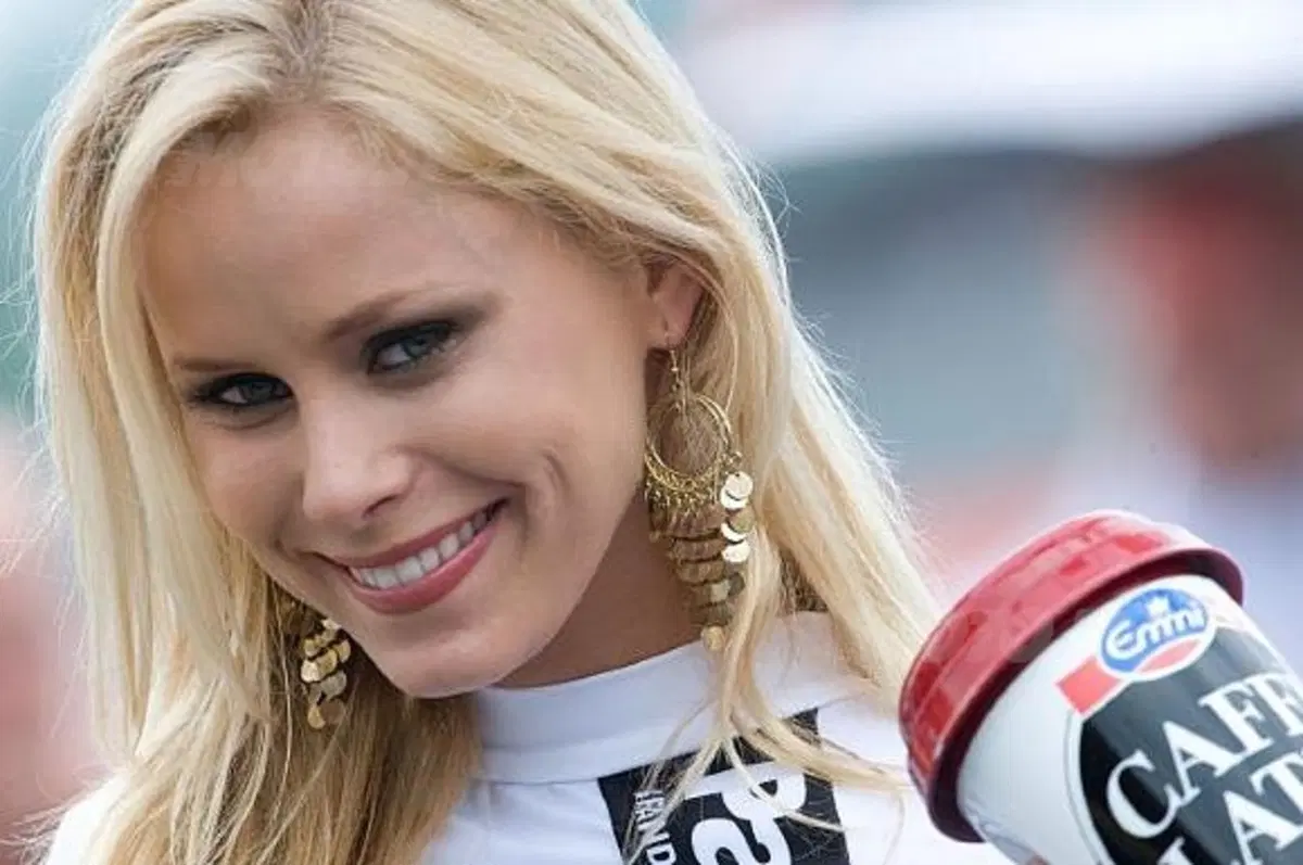 Le più belle ragazze viste sulla pista di Le Mans