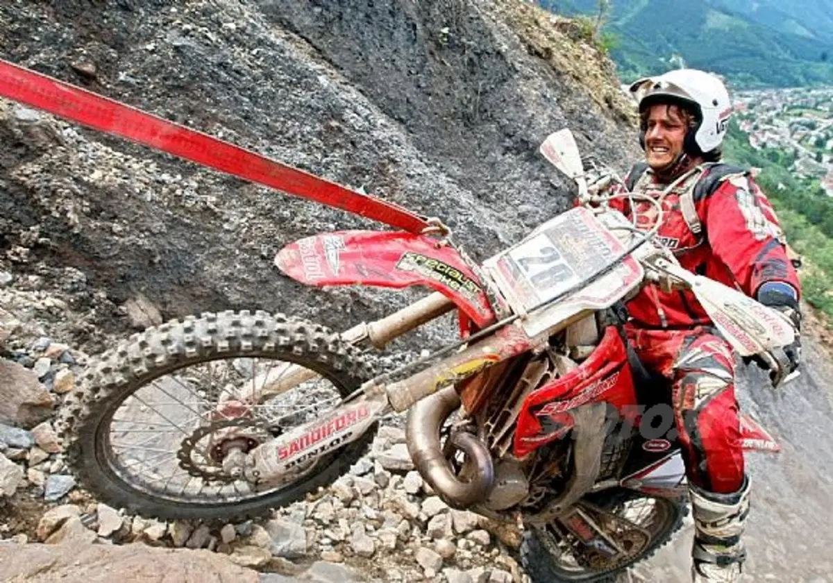 Il pilota ufficiale Ktm Taddy Blazusiak conquista l'Hare Scramble davanti a Lettenbichler su Bmw. Pe (3)