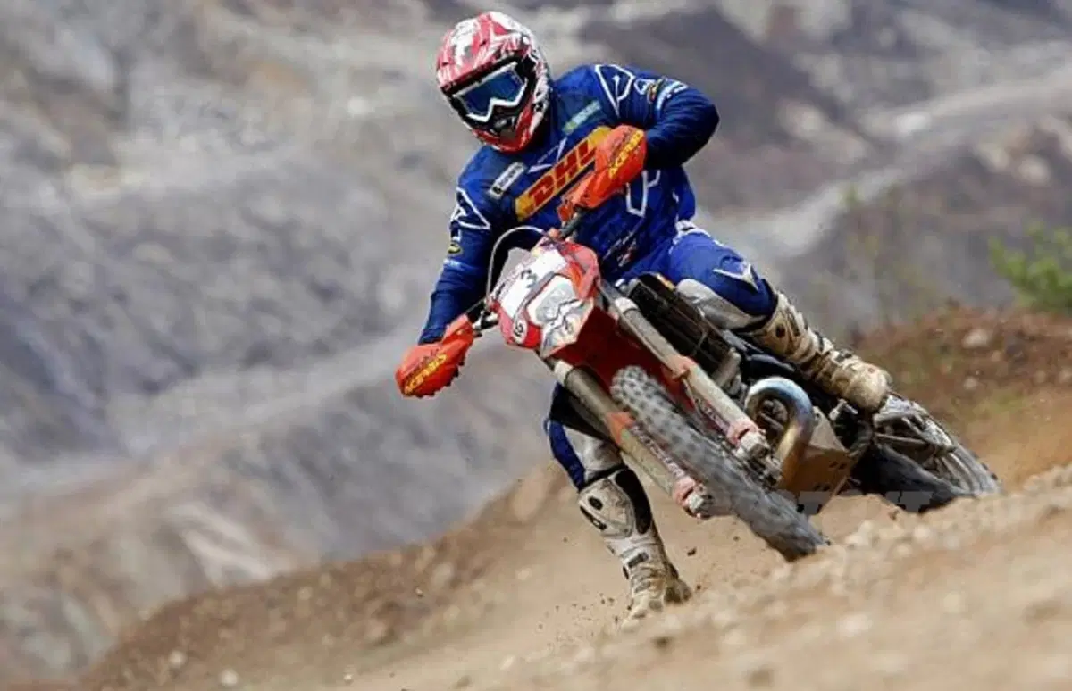 Il pilota ufficiale Ktm Taddy Blazusiak conquista l'Hare Scramble davanti a Lettenbichler su Bmw. Pe (4)