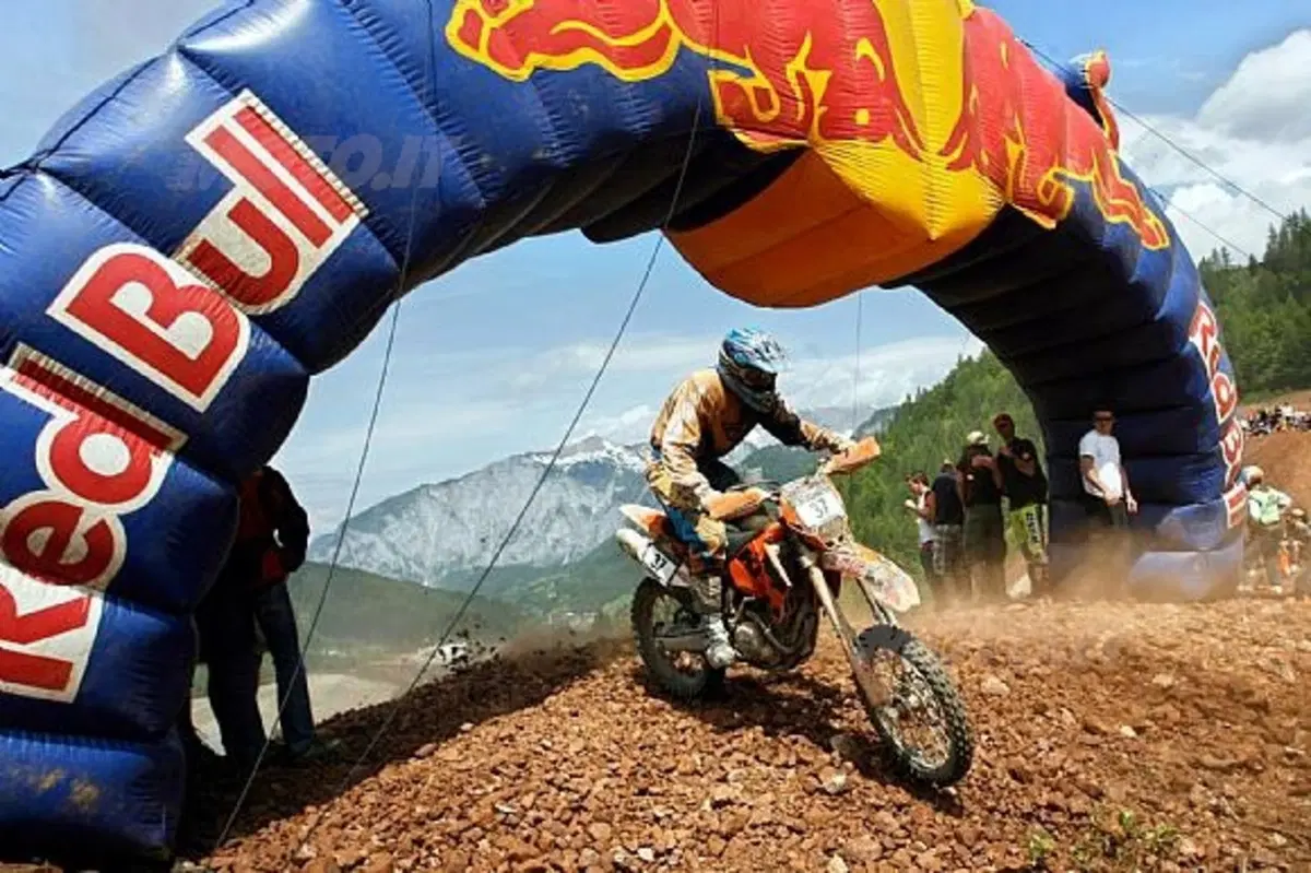 Il pilota ufficiale Ktm Taddy Blazusiak conquista l'Hare Scramble davanti a Lettenbichler su Bmw. Pe (8)