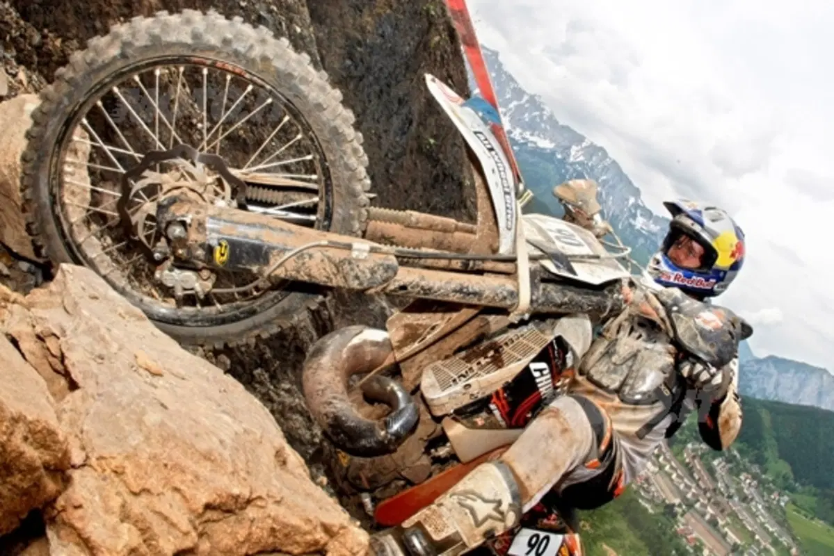 Il pilota ufficiale Ktm Taddy Blazusiak conquista l'Hare Scramble davanti a Lettenbichler su Bmw. Pe (10)