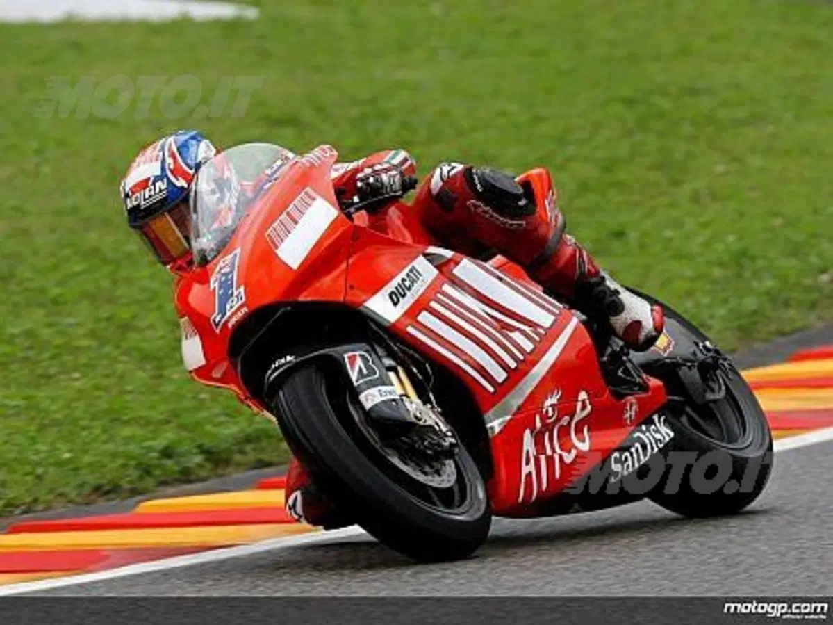 Trionfo italiano al Mugello (3)
