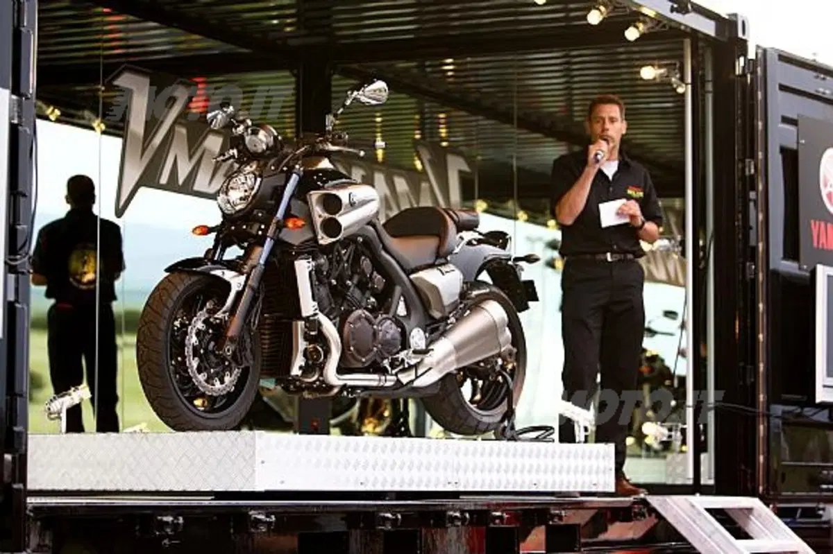 Torna VMAX (16)