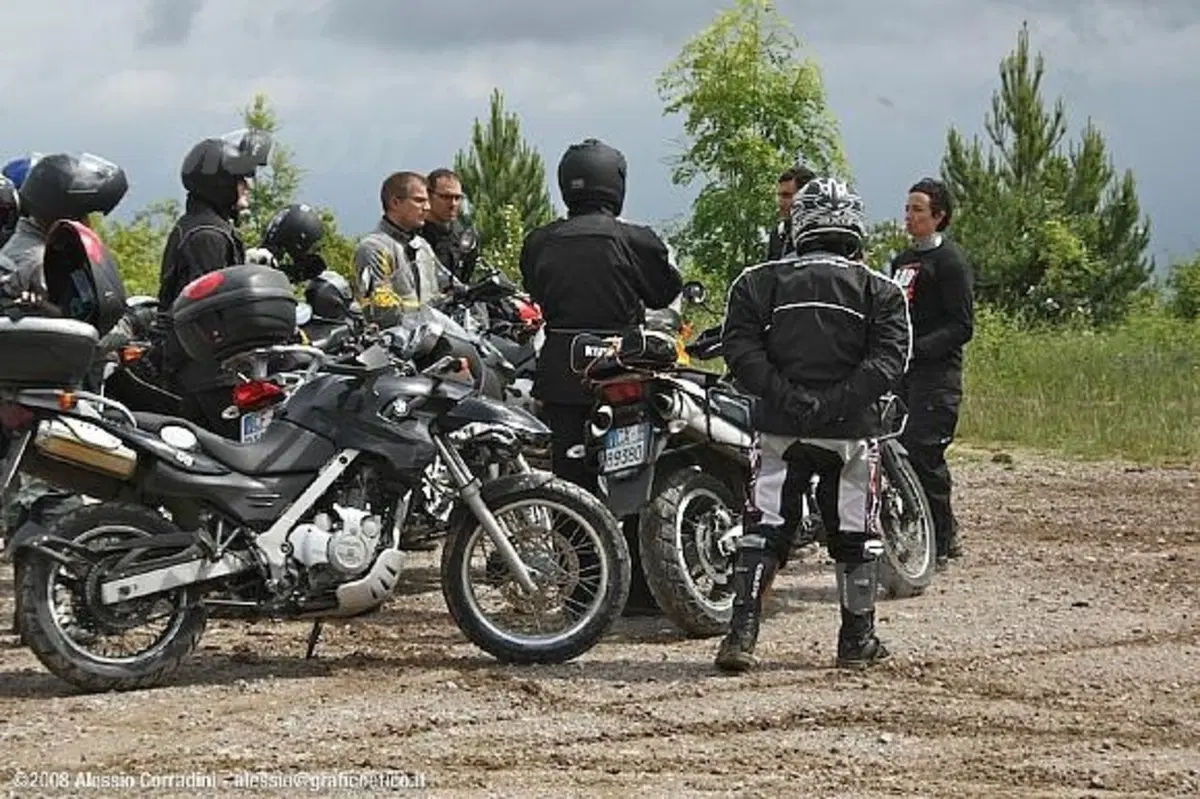 Tutti pazzi per le Maxi Enduro (3)