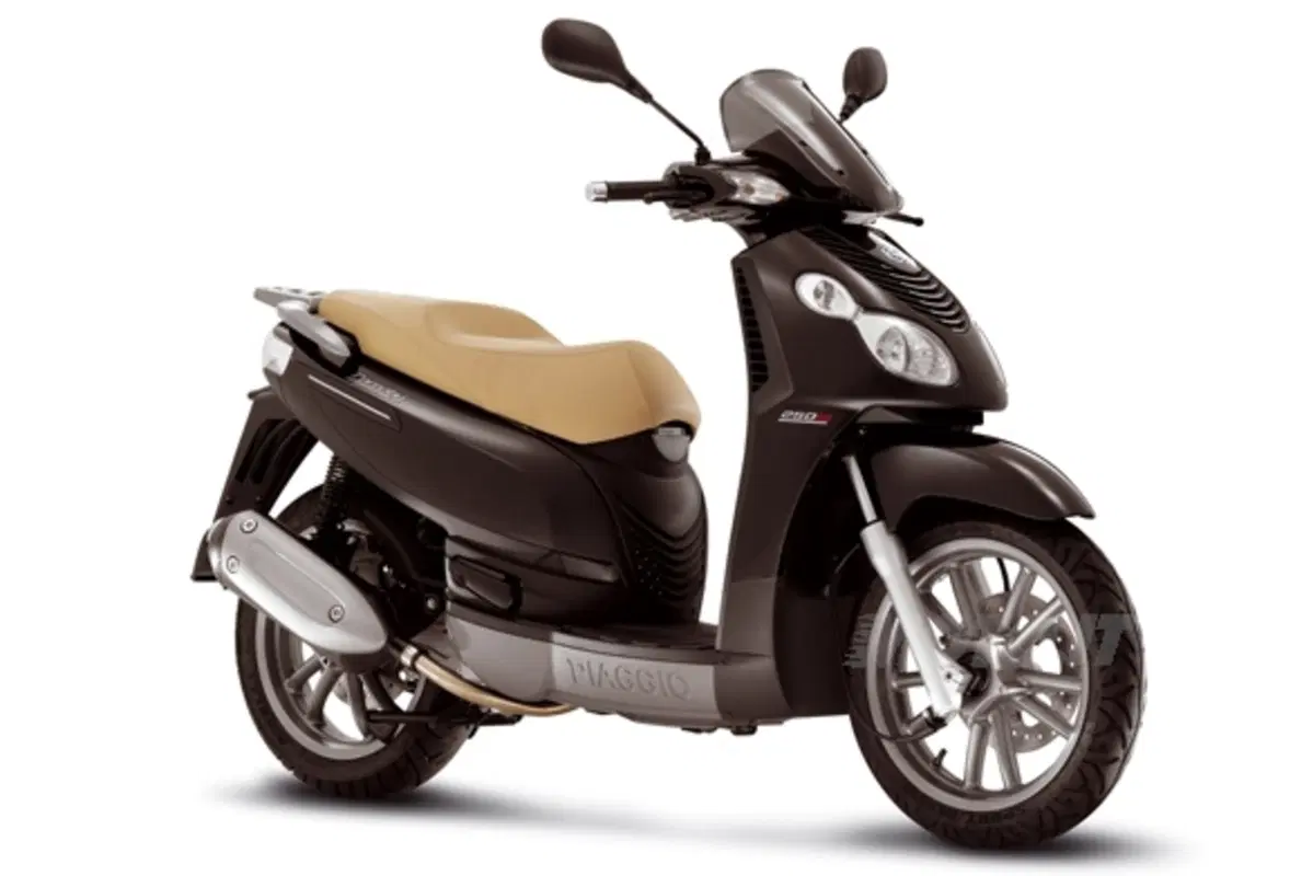 Carnaby 250 ie (5)