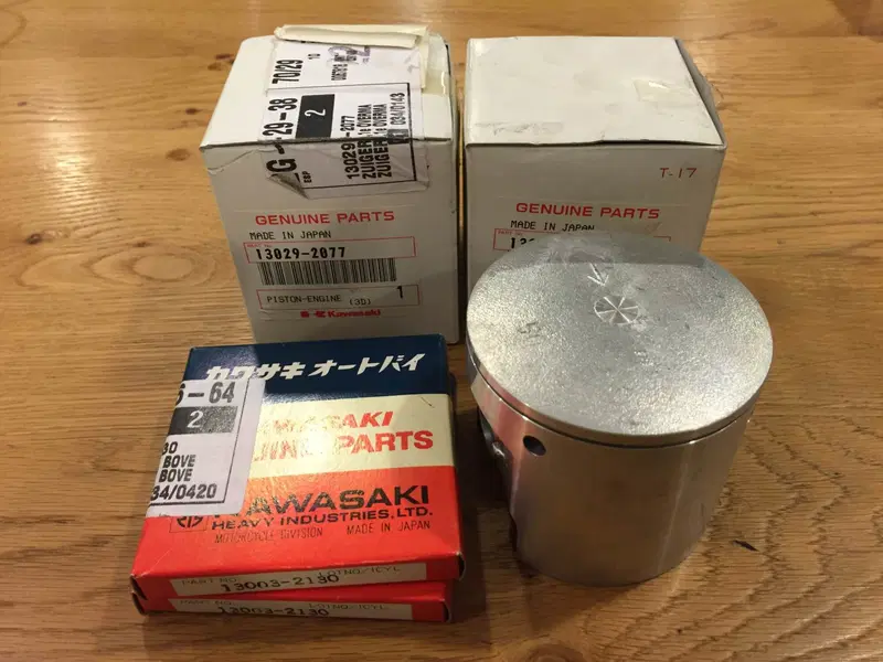 Kit Pistoni Kawasaki Jet Sky JS550 (2)