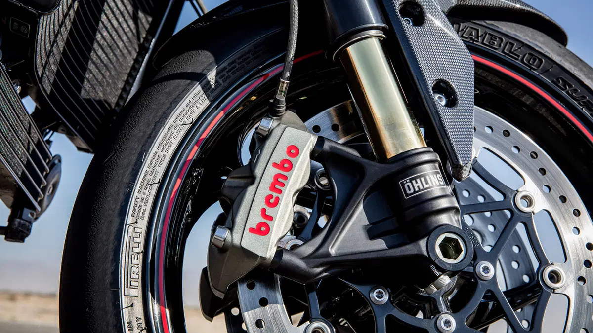 Le nuove Triumph Speed Triple R e RS 2018 (12)
