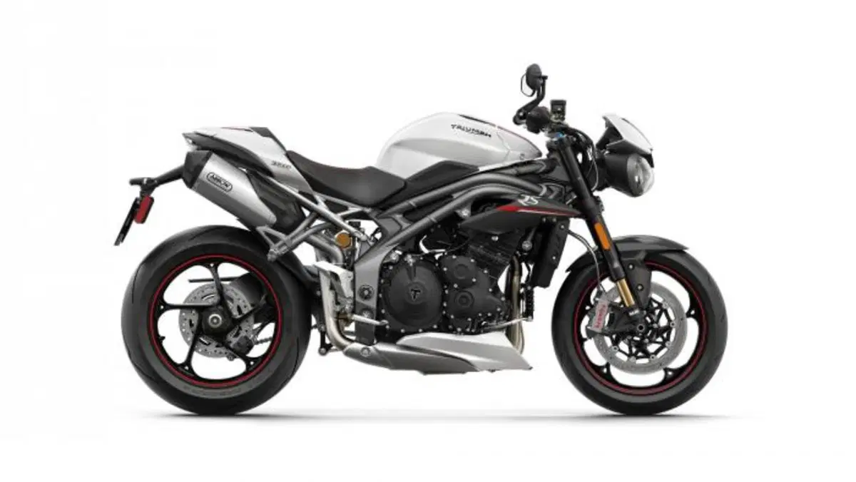 Le nuove Triumph Speed Triple R e RS 2018 (3)