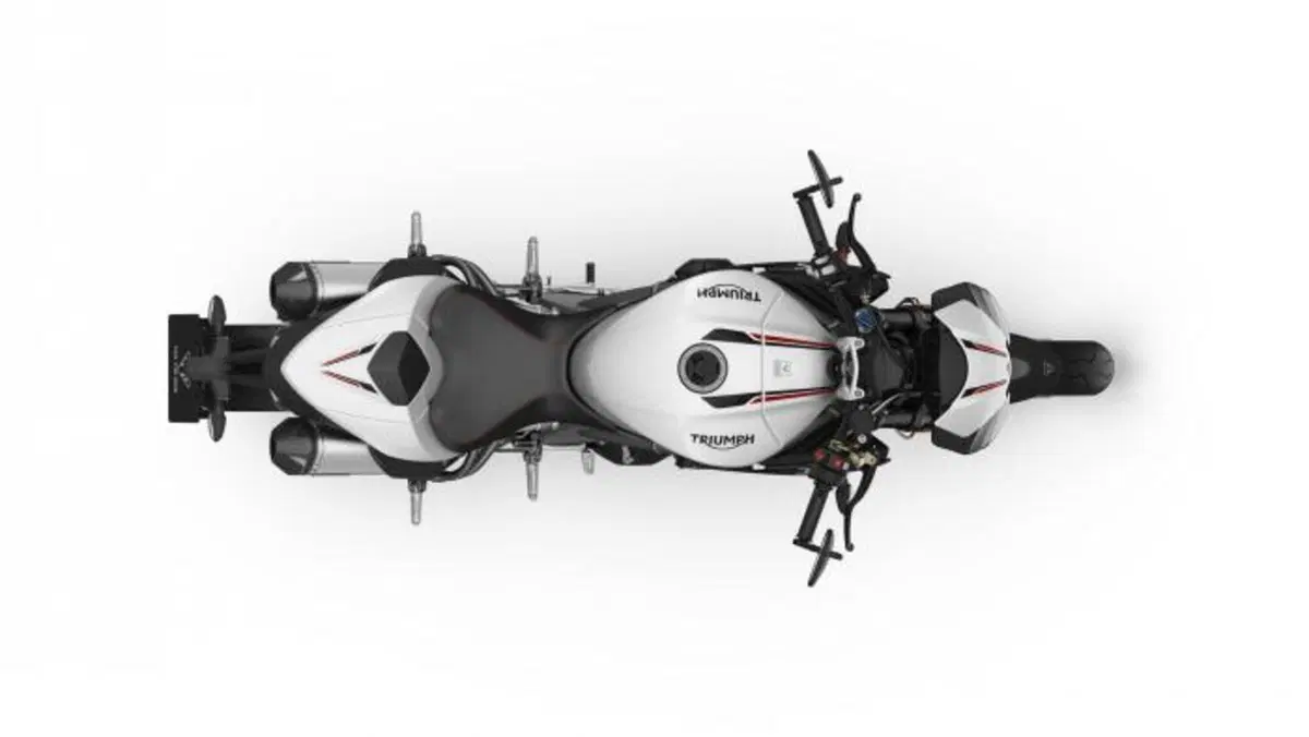Le nuove Triumph Speed Triple R e RS 2018 (4)