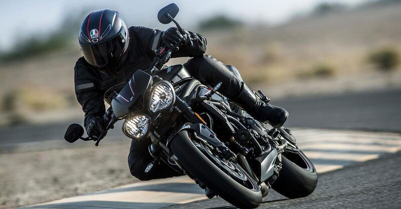 Le nuove Triumph Speed Triple S ed RS 2018