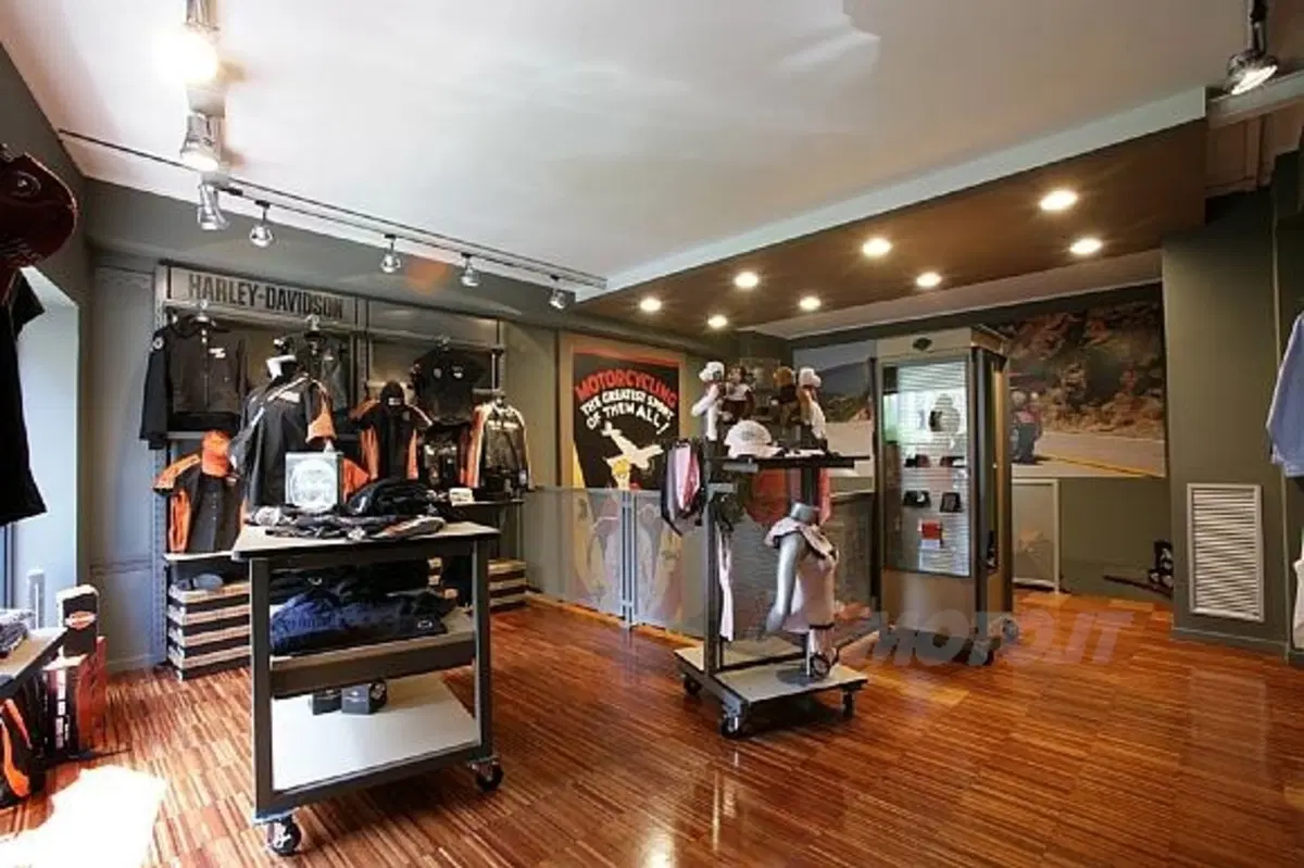 A Milano è stata inaugurata la nuova boutique Harley-Davidson (3)
