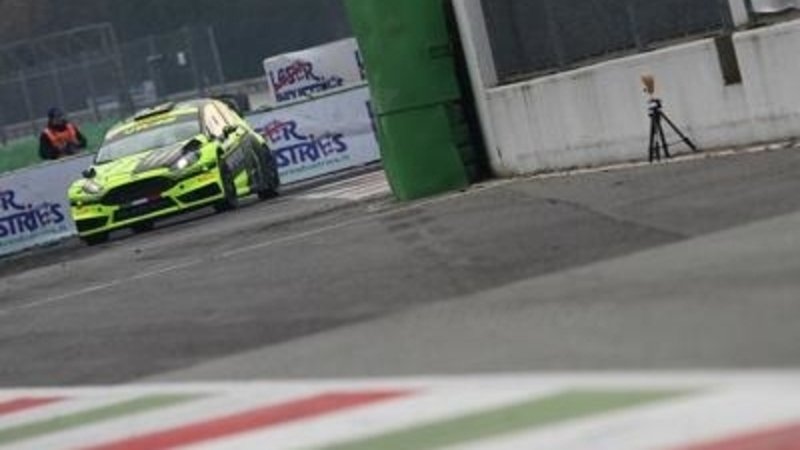 Rally di Monza 2015, Day 2: Valentino Rossi al comando