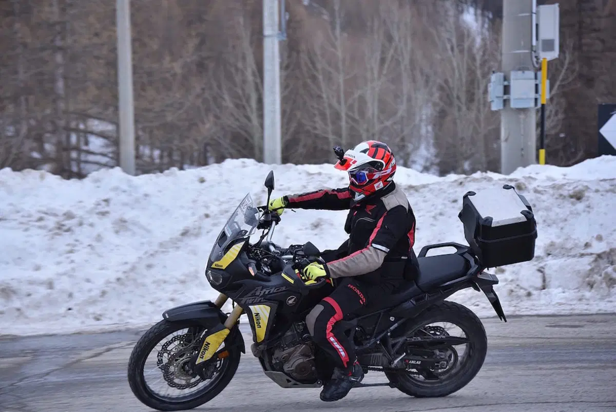 Honda Africa Twin CRF 1000 L DCT e Anlas Winter Grip Plus (26)