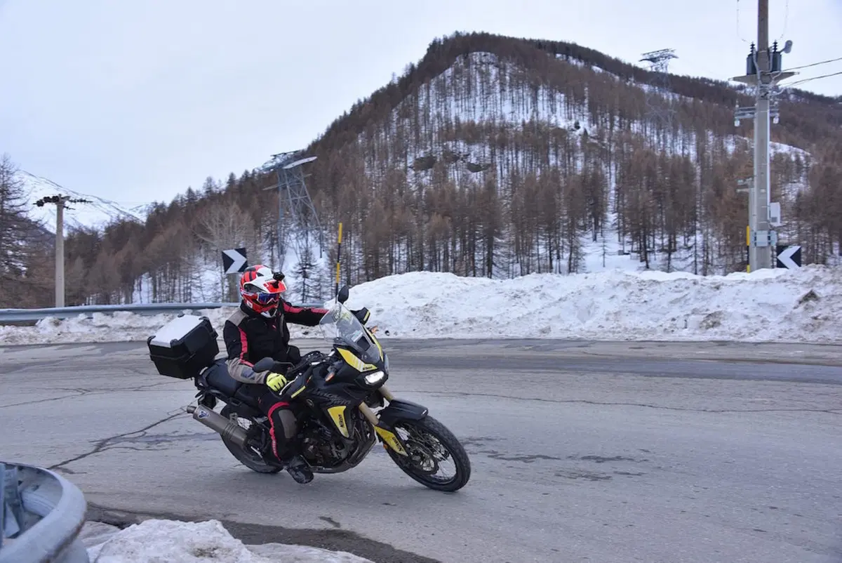 Honda Africa Twin CRF 1000 L DCT e Anlas Winter Grip Plus (29)
