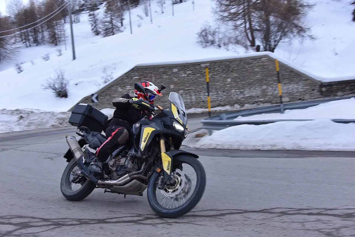 Honda Africa Twin CRF 1000 L DCT e Anlas Winter Grip Plus (31)