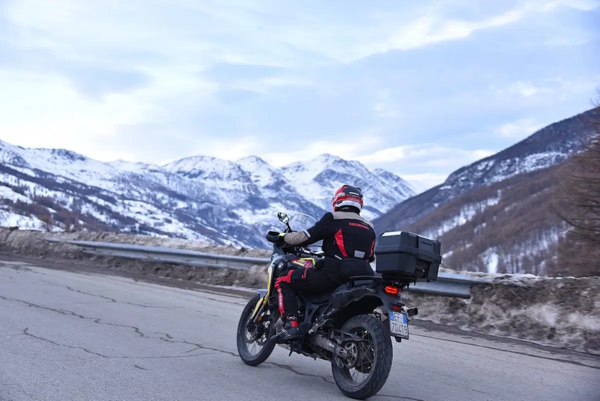 Honda Africa Twin CRF 1000 L DCT e Anlas Winter Grip Plus (34)