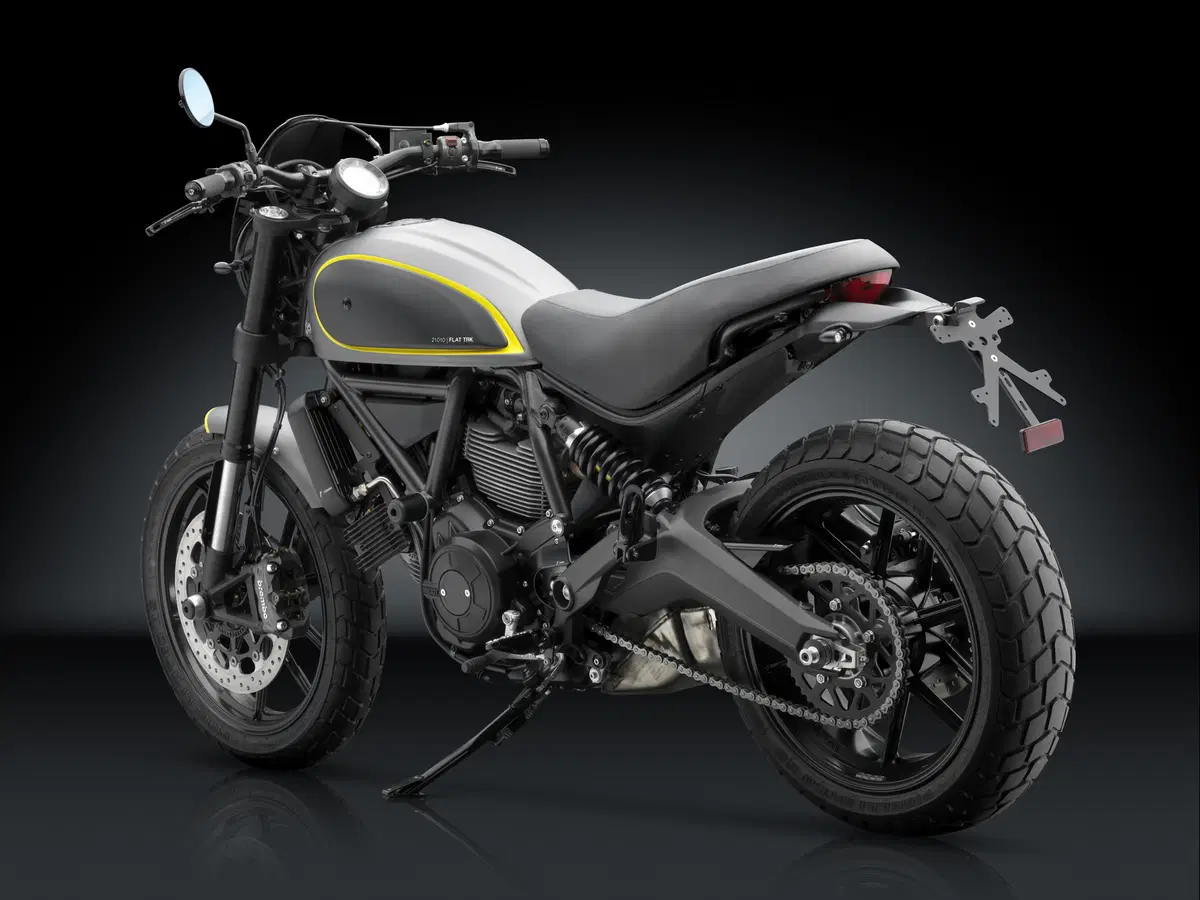 Rizoma presenta la linea accessori per Ducati Scrambler (2)