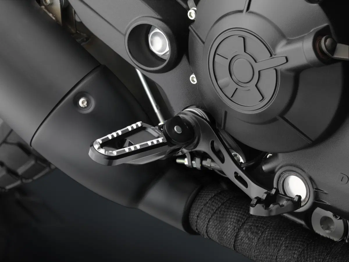 Rizoma presenta la linea accessori per Ducati Scrambler (3)