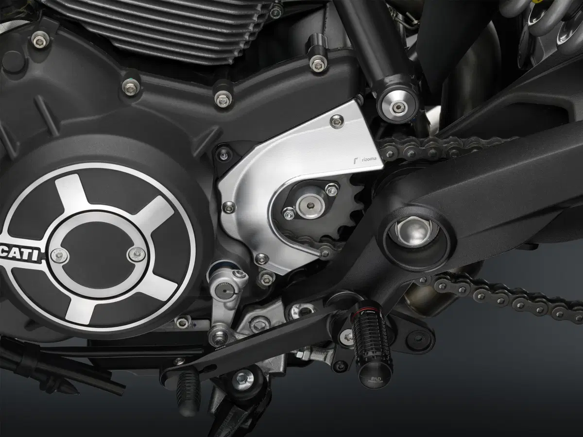 Rizoma presenta la linea accessori per Ducati Scrambler (18)
