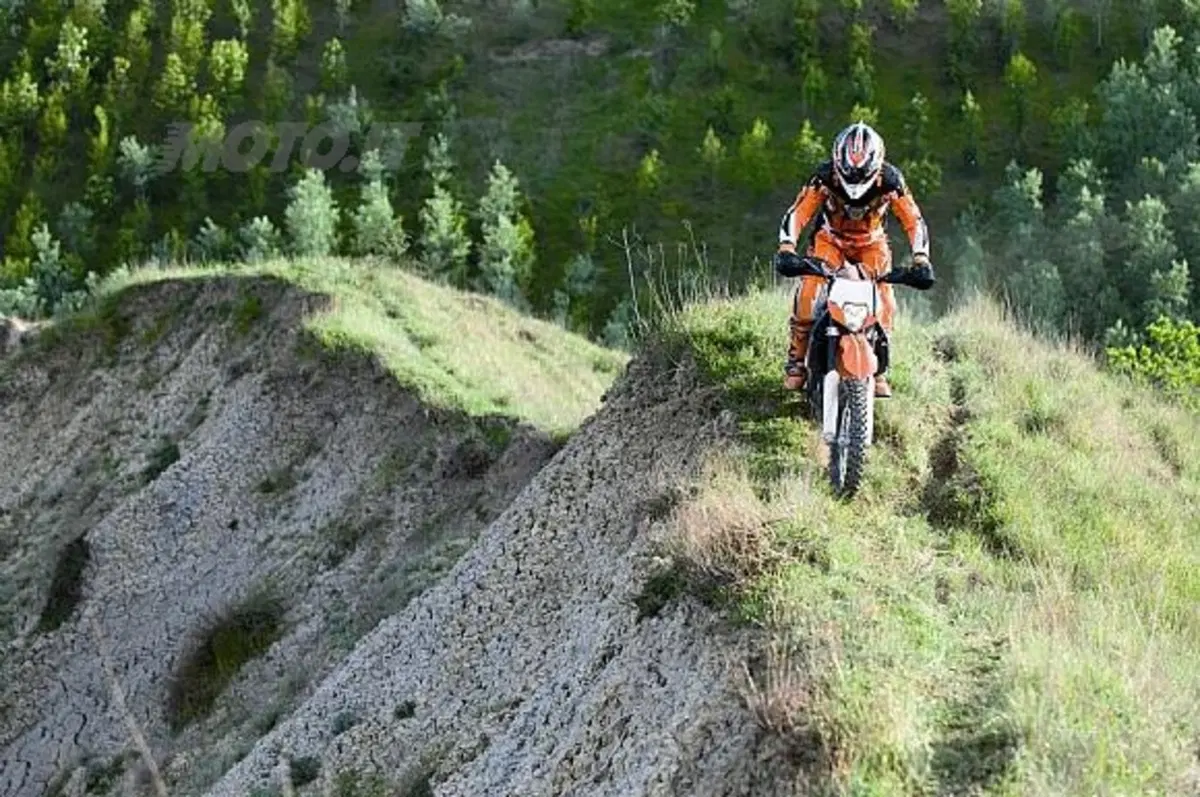 La versione R di Enduro 690 (3)