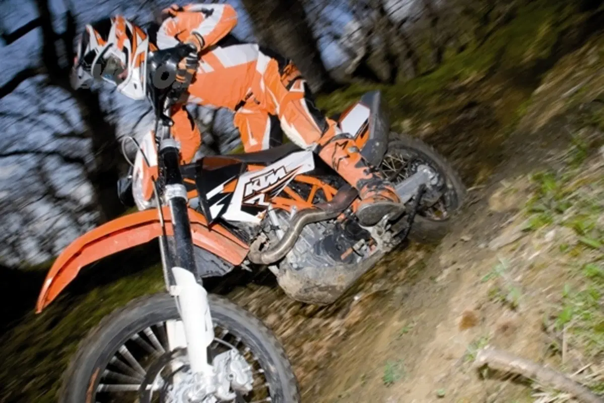 La versione R di Enduro 690 (7)