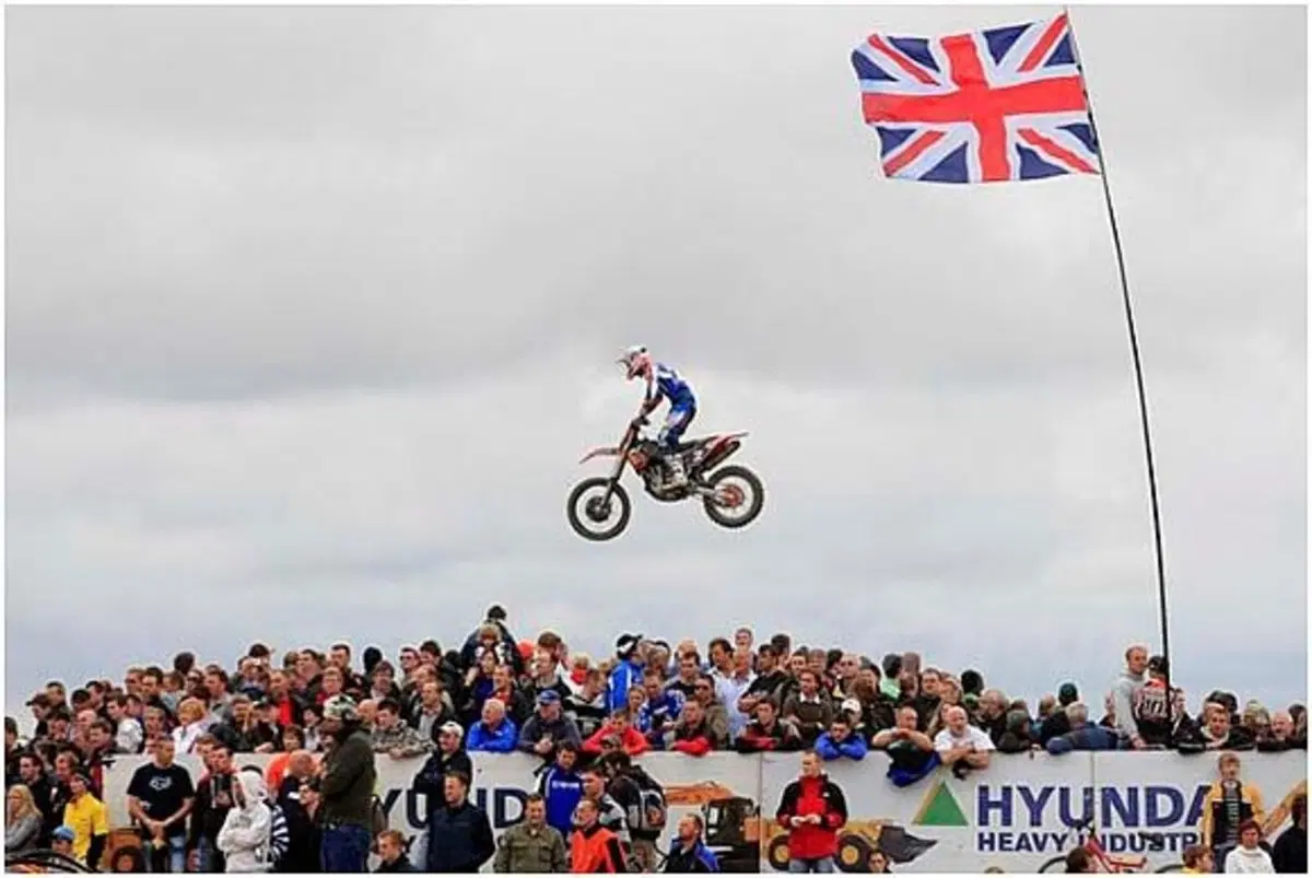 In Irlanda Tanel Leok si impone nella MX1, solo quarto il nostro Philippaerts (6)