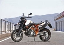 Un'altra gustosa anteprima 2009 da KTM. All'EICMA vedremo 990 Supermoto R