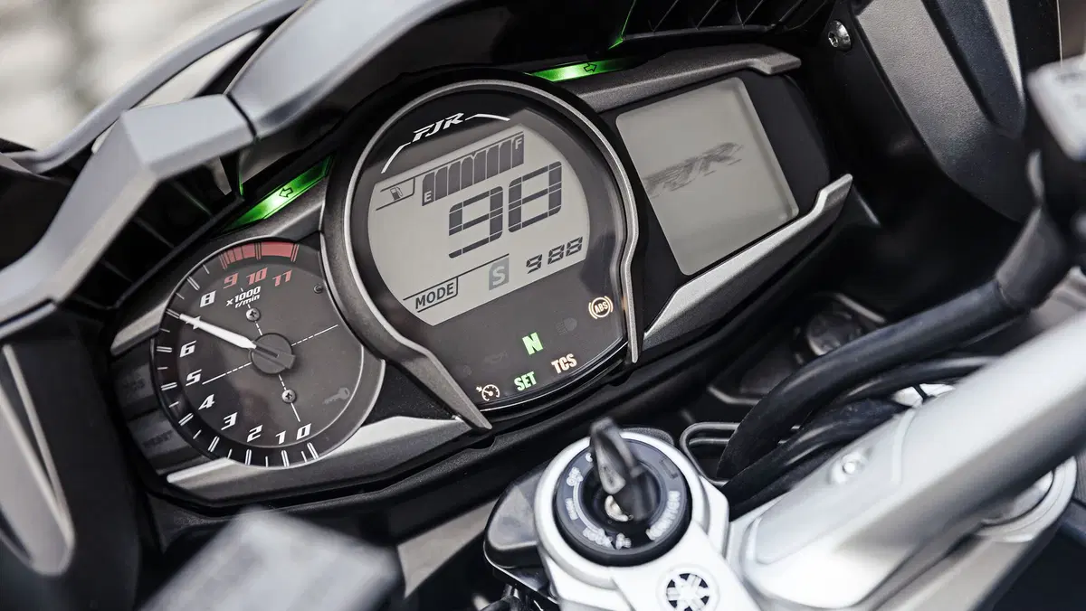 Yamaha FJR 1300 FJR 1300 A (2016 - 20) (3)