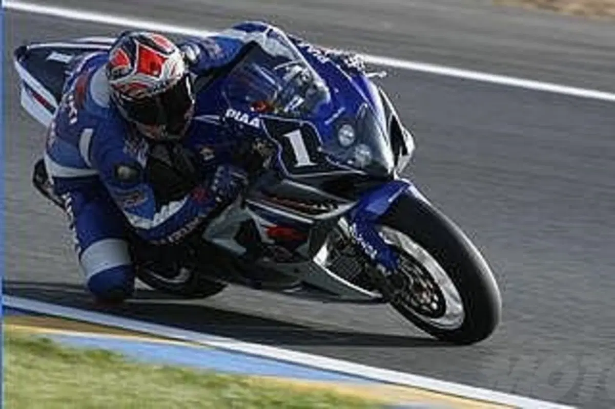 Il Team Suzuki Endurance Racing Team vince il mondiale con la GSX-R1000 K8 (4)