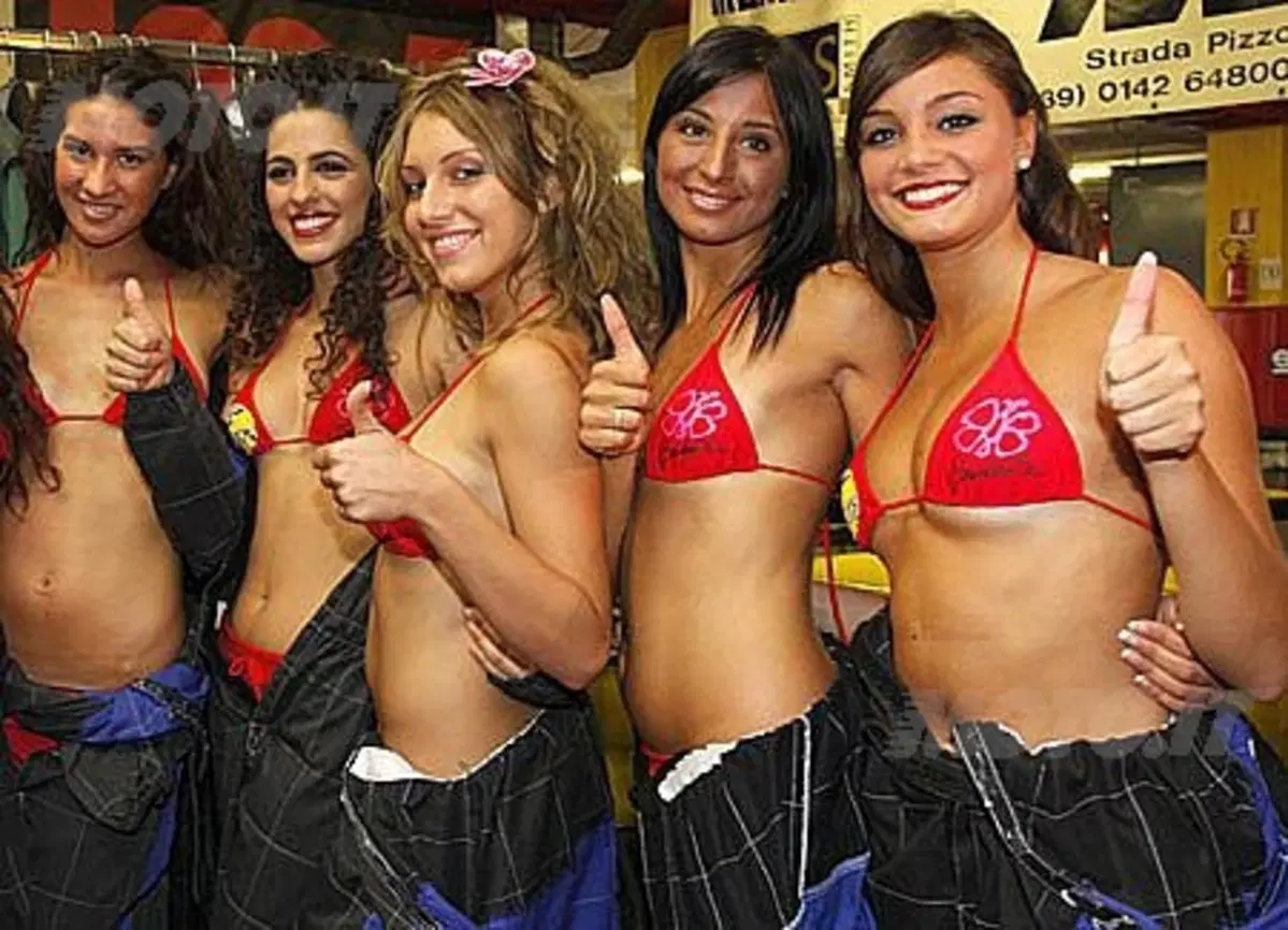 Vi presentiamo le foto delle finaliste e della vincitrice del concorso Miss Motors (2)