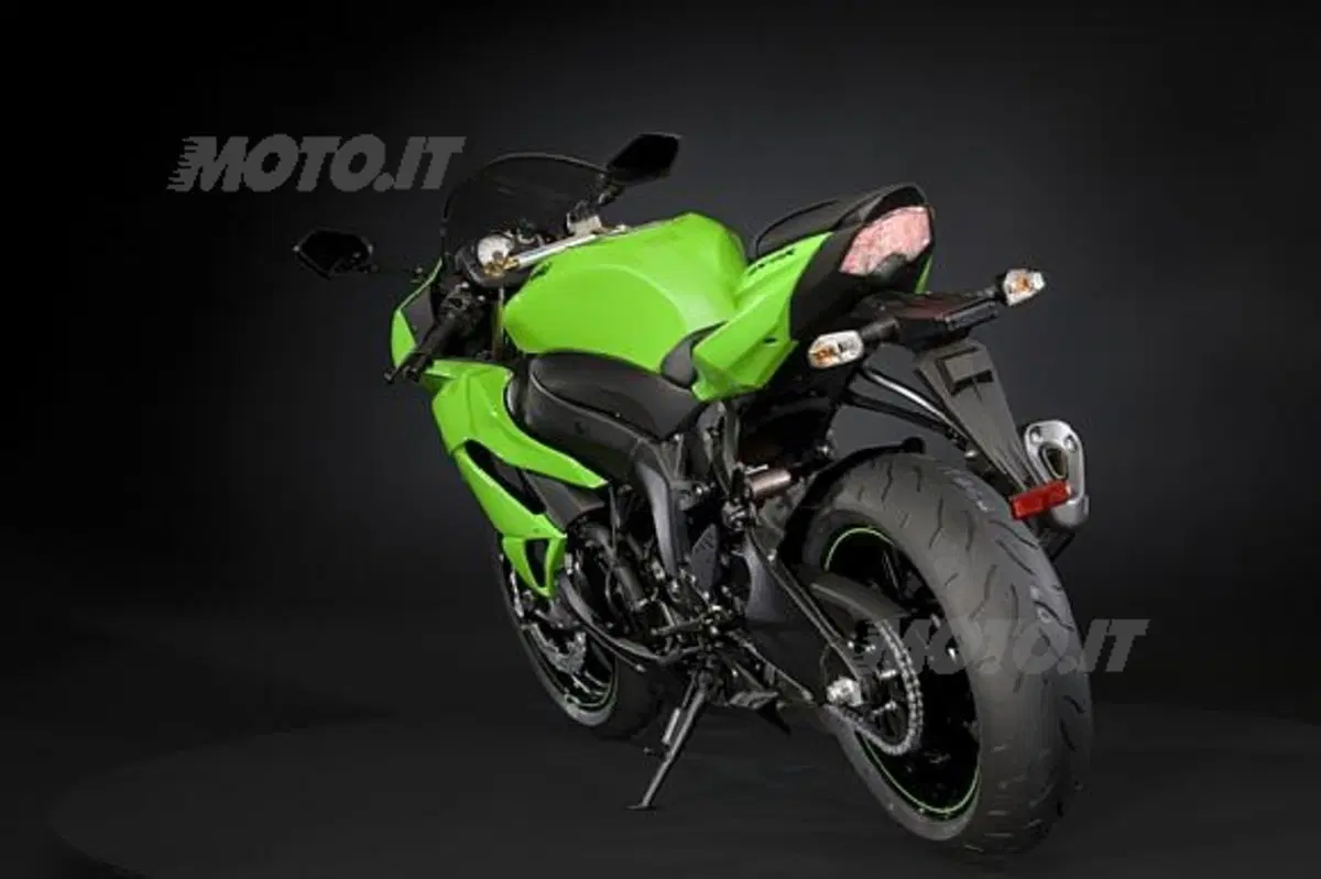 L'azienda di Akashi stupisce con ZX-6R (2)