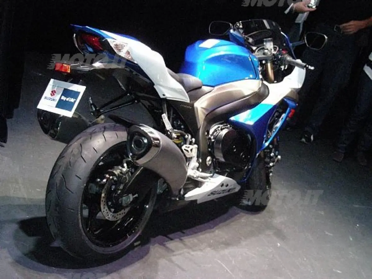 Più potente e aggressiva che mai arriva la GSX-R 1000 K9 (2)